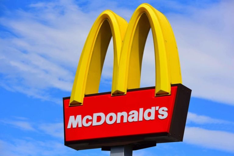 McDonalds Sign S&P Alliance